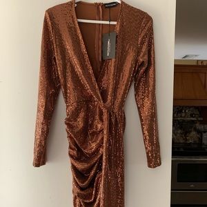 Pretty Little Thing copper color dress Size US 4